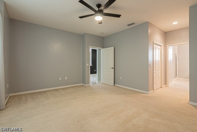 Building Photo - 2215 Hawksridge Dr