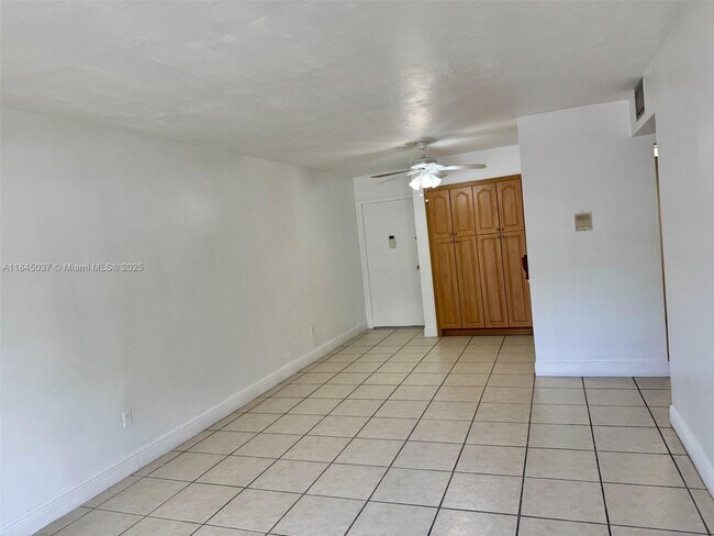 Building Photo - 15888 SW 95th Ave