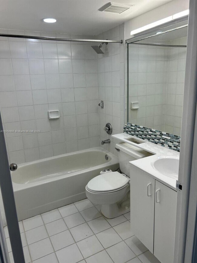 Building Photo - 3300 NE 191st St