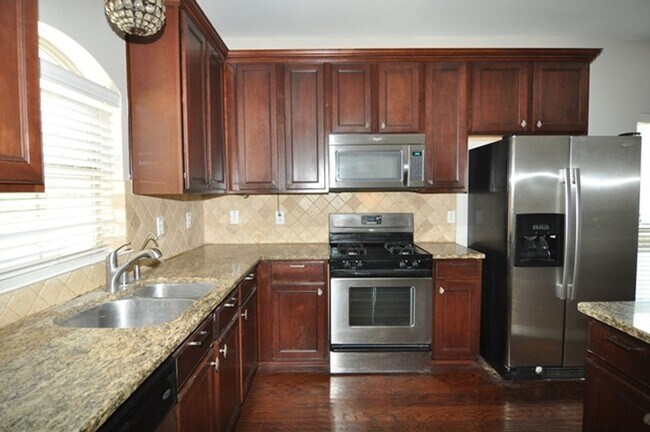Building Photo - 6872 Regello Dr