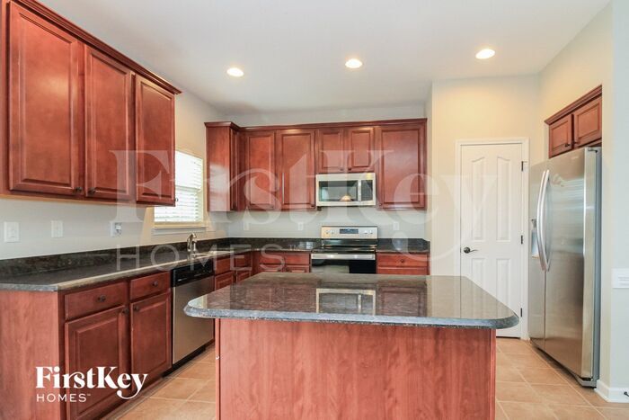 Building Photo - 105 Tannin Way