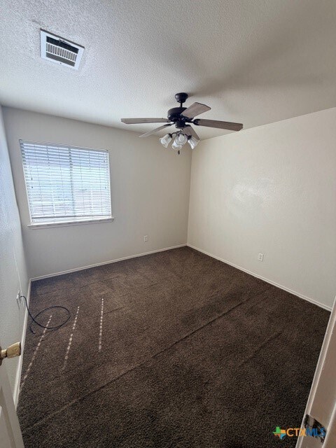 Building Photo - 225 Memory Ln