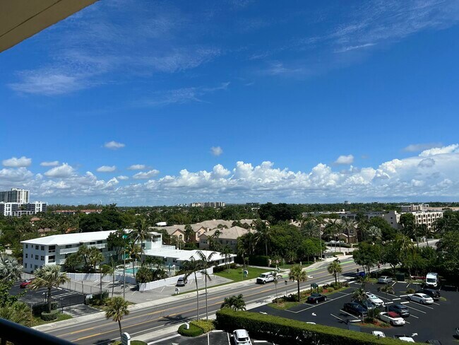Building Photo - 1800 S Ocean Blvd