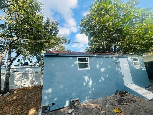 Building Photo - 3010 NW 95th Terrace