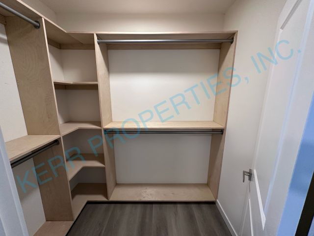 Building Photo - Charming 2-Bed, 2-Bath Duplex Retreat in V...