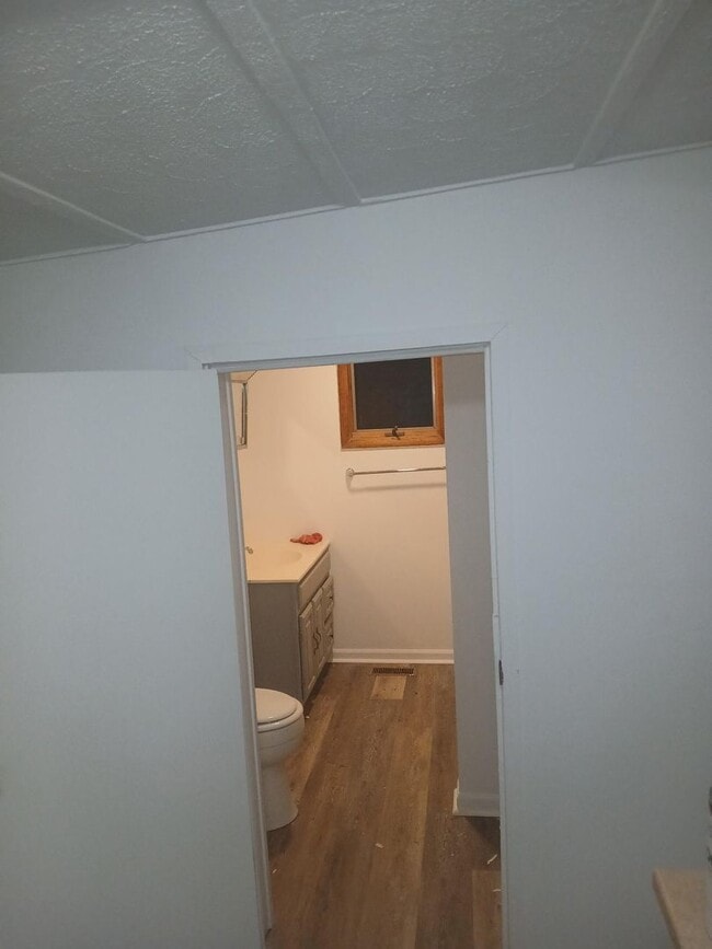 Building Photo - Welcome to 494 Allston!