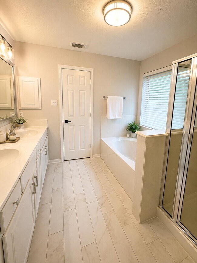 Building Photo - 155 S Delta Mill Cir