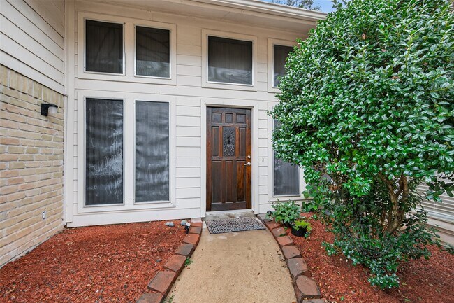 Building Photo - 6102 Crakston St