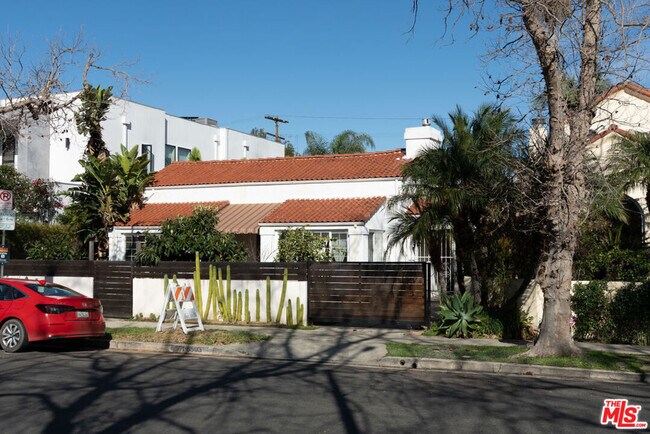 Building Photo - 6501 Drexel Ave