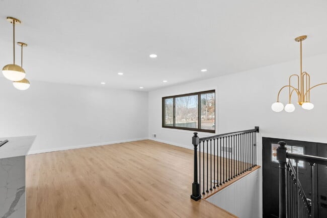 Building Photo - "Charming 4-Bedroom Home with Granite Elegance in Lino Lakes – 2584 Sq Ft of Comfort!"