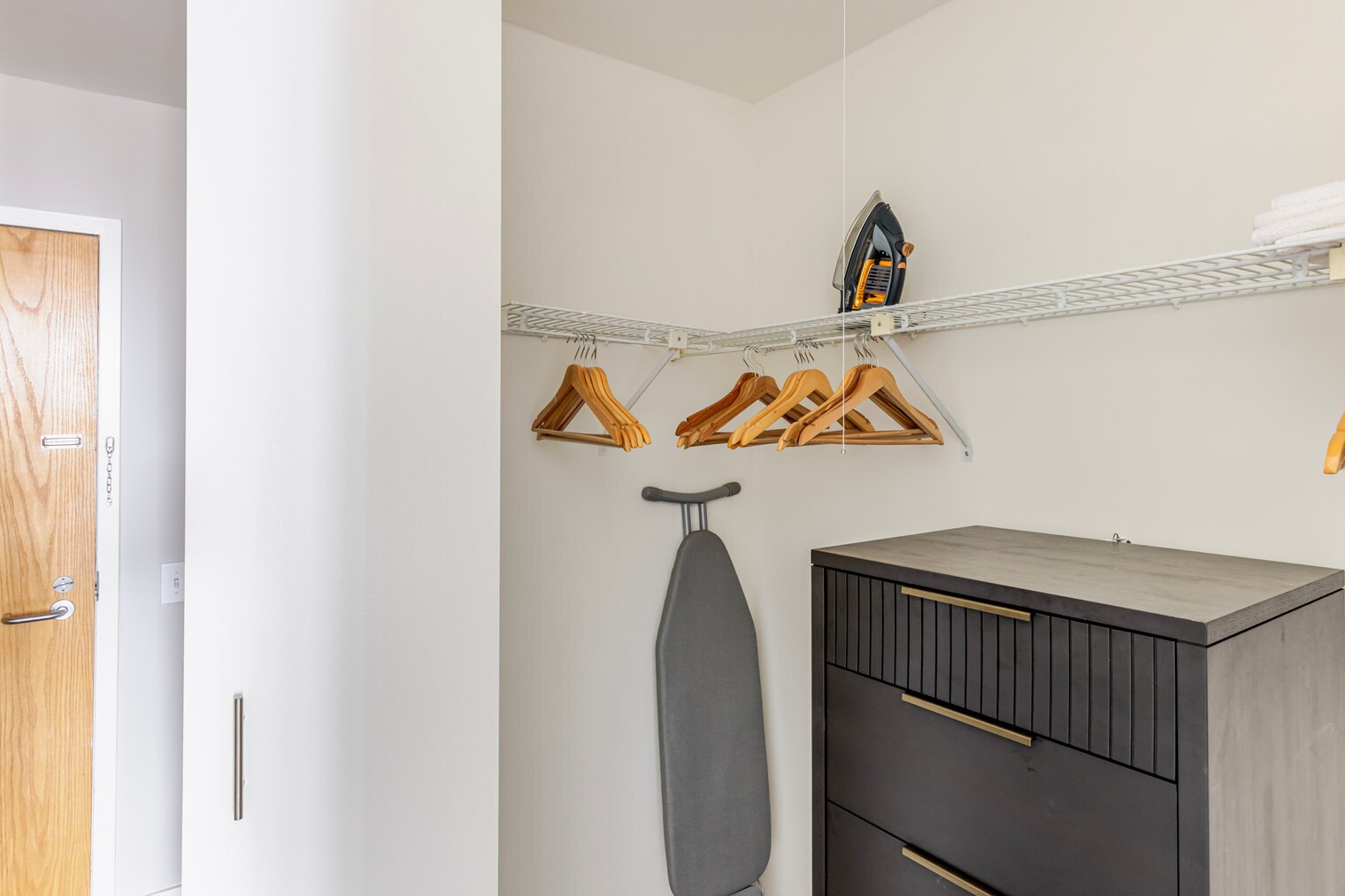 Building Photo - 77 W Huron St