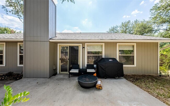 Building Photo - 4616 Ganymede Dr