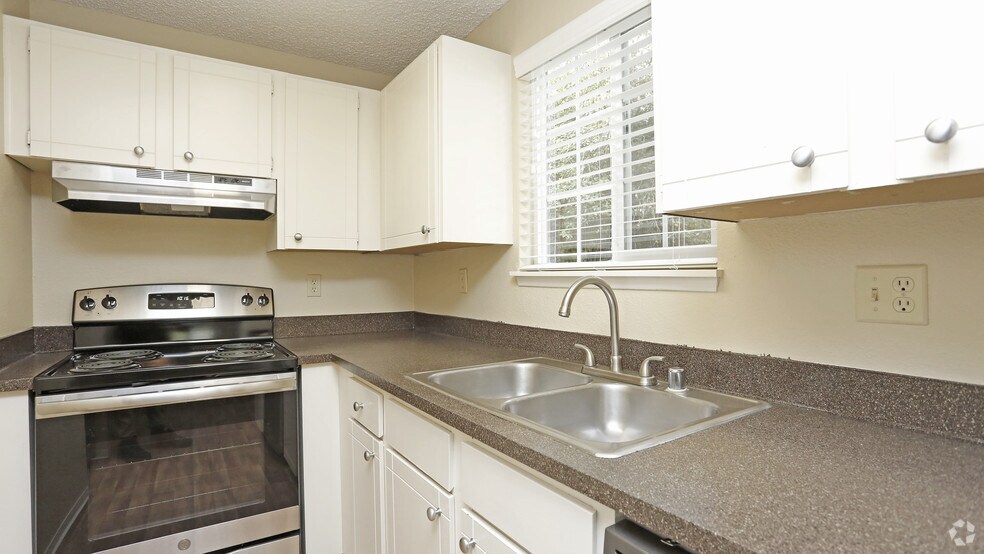 Madrona Estates Townhomes 9520 43rd Street Ct W University Place WA