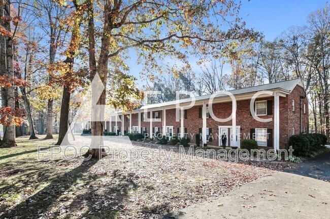 Building Photo - 1019 Cypress Dr