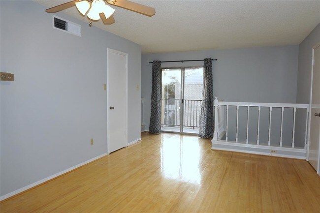 Building Photo - 3600 Jeanetta St