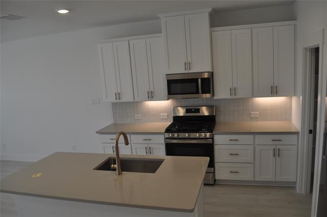 Building Photo - 2520 Red Tailed Hawk Ln