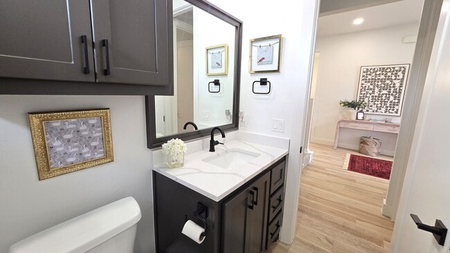 Building Photo - Stunning 4 Bedroom in Edmond