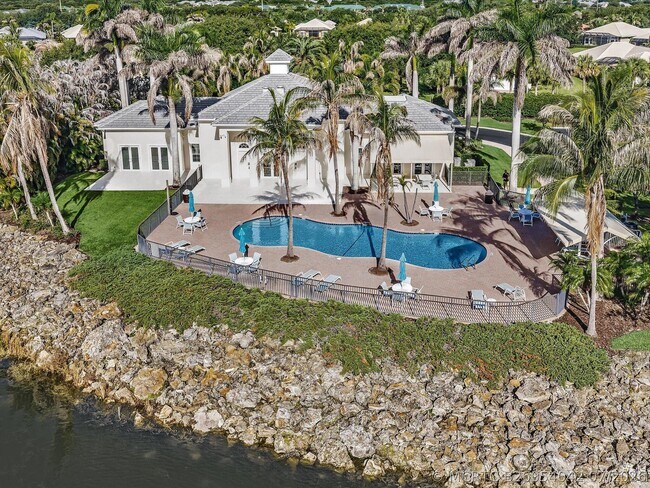 Building Photo - 1286 River Reach Dr