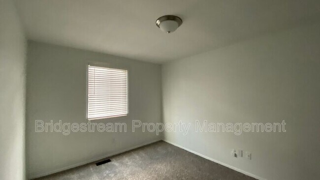 Building Photo - 7701 Timbercrest Dr