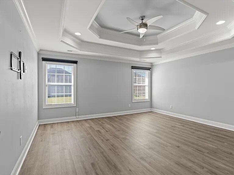 Building Photo - 27998 Cross Gate Dr