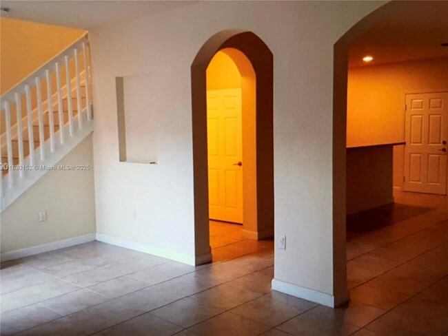 Building Photo - 9391 SW 171st Ct