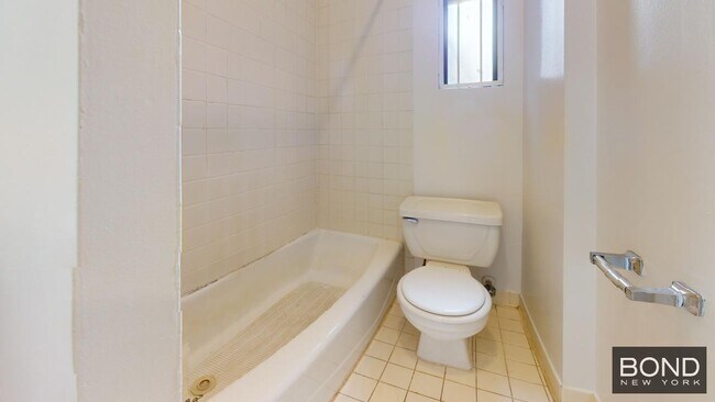 Building Photo - 201-205 West 11th Street-3G