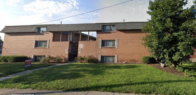 Building Photo - 355 E 20th Ave