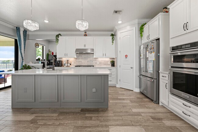 Building Photo - 8196 Cinch Way