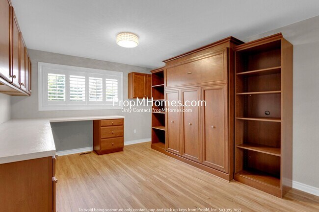 Building Photo - Stylish Updated Four Bedroom Home in Beaverton!