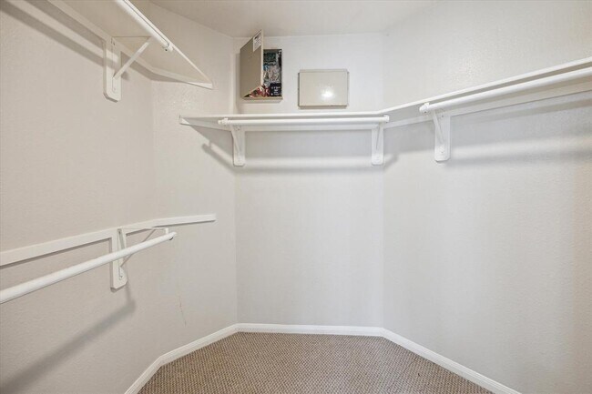 Building Photo - 20623 Rainstone Ct