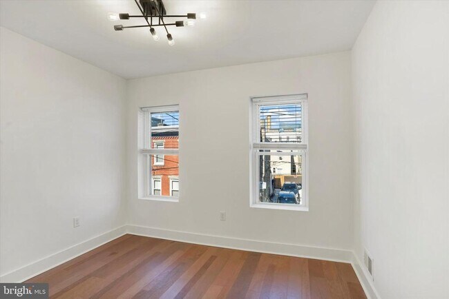 Building Photo - 2636 Manton St