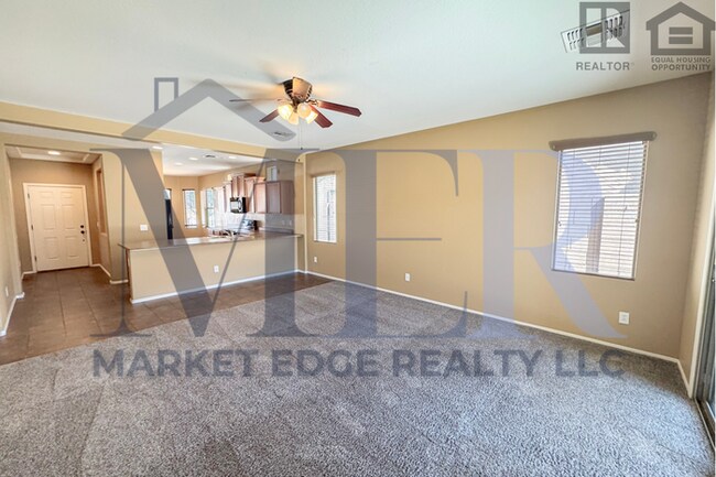 Building Photo - 3Bed/2Bath House in Buckeye! Ready for Immediate Move-In! -- FENCED-IN YARD!