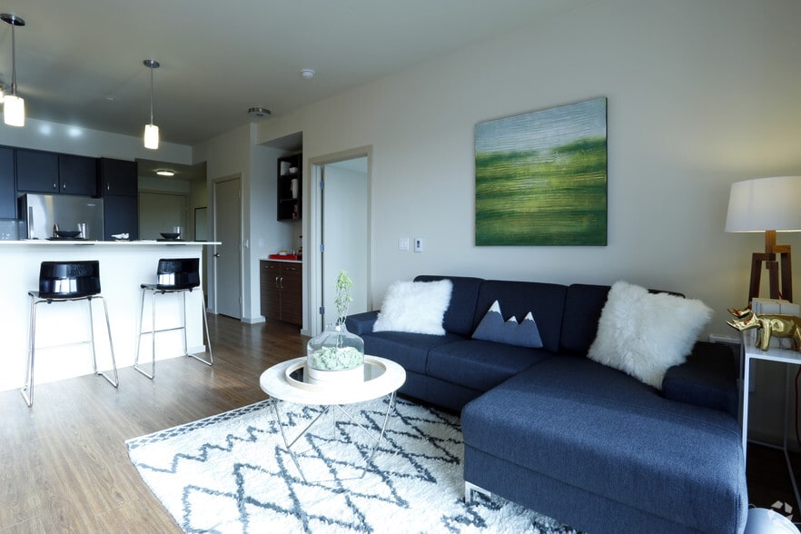 Interior Photo - Bell River Trail