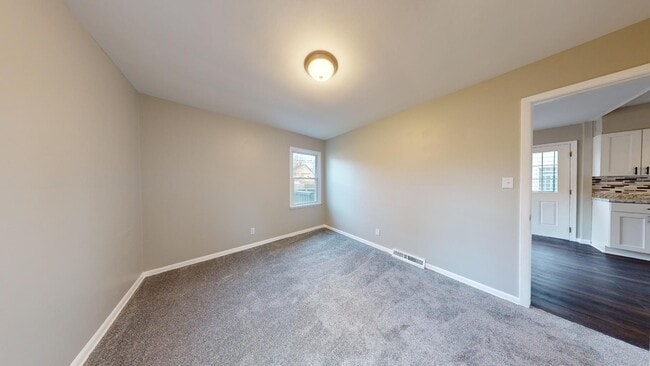 Building Photo - Jefferson Area - 3 Bedroom Single Family Home (between Lorain and Triskett)