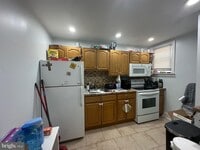 Building Photo - 6250 Erdrick St
