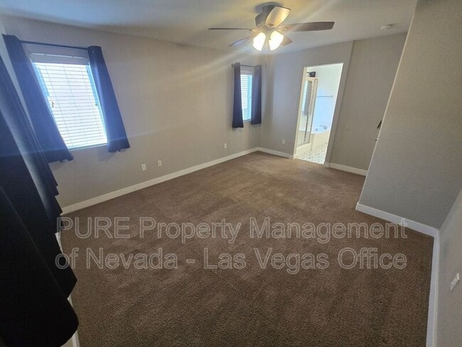 Building Photo - 9389 Black Wolf Ave