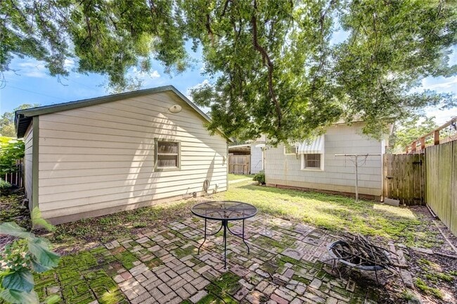 Building Photo - 1823 Tabor St