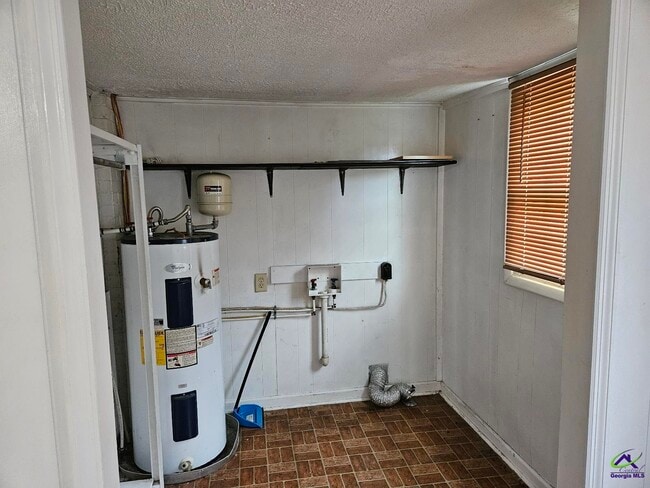 Building Photo - 3236 Peach Pkwy