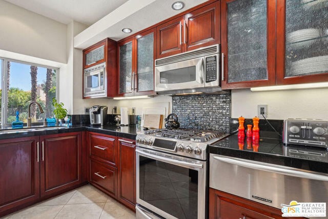 Building Photo - 364 Oakmont Dr