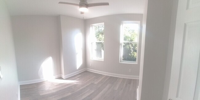 Building Photo - Brand New home!!