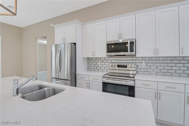 Building Photo - 2793 72nd Ave NE