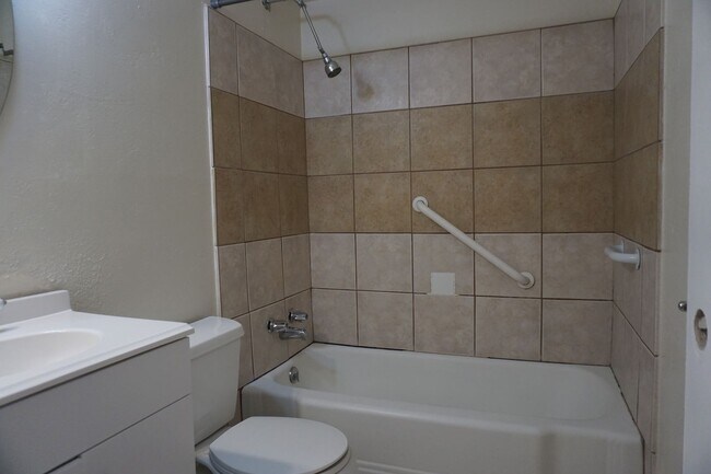 Building Photo - 2564 S 700 E