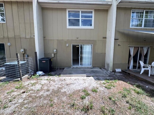 Building Photo - 4230 Mt Vernon Ave