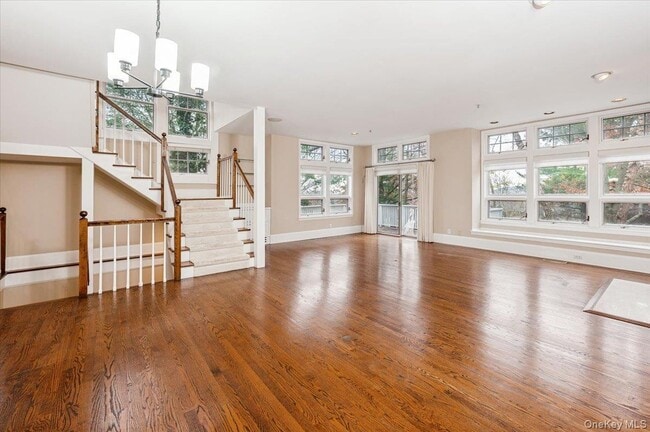 Building Photo - 10 Old Jackson Ave