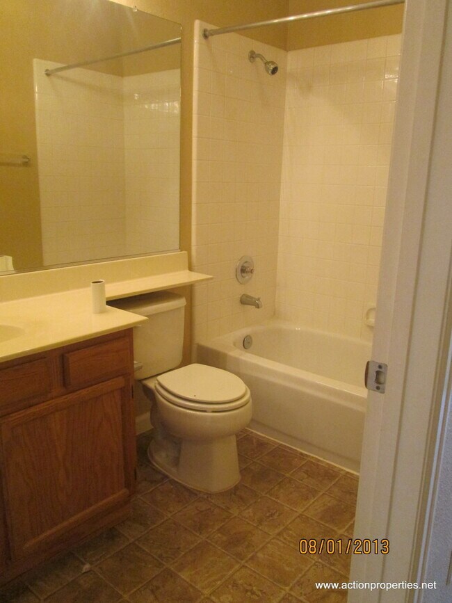 Building Photo - Rocklin Single Story Great Room 3 Bedroom ...