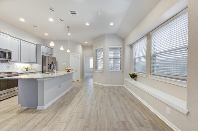 Building Photo - 6022 Bristol Spur Ln