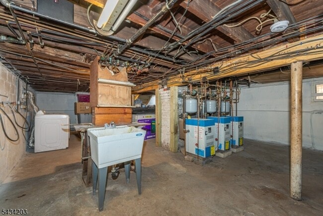Building Photo - 413 Beardsley Ave
