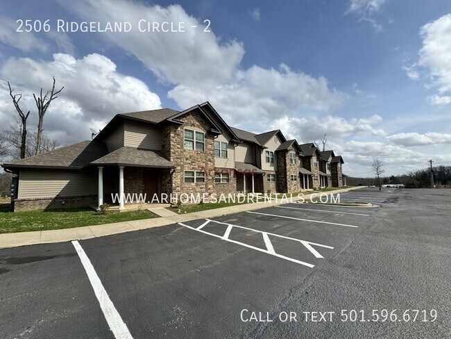 Building Photo - 2506 Ridgeland Cir