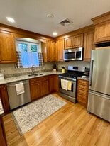 Building Photo - 275 Donohue Rd