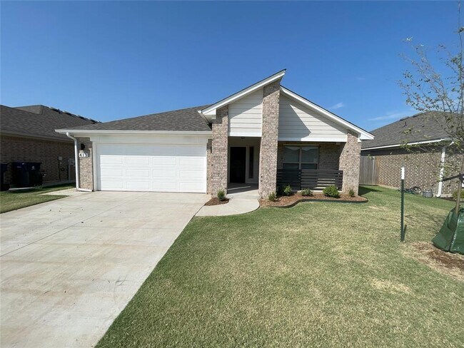 Building Photo - 413 Irish Ln